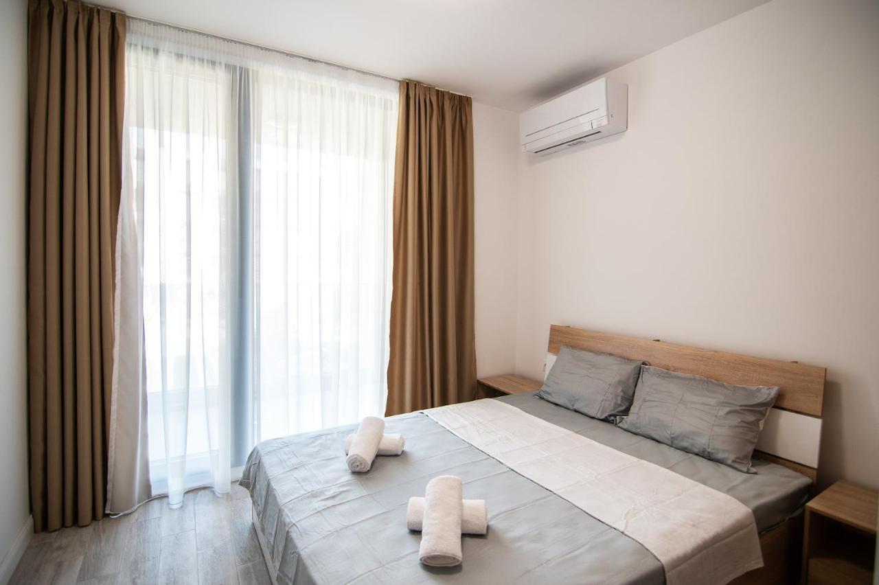 Sea Flats With Parking And Pool In Azur Residence Святые Константин и Елена Экстерьер фото