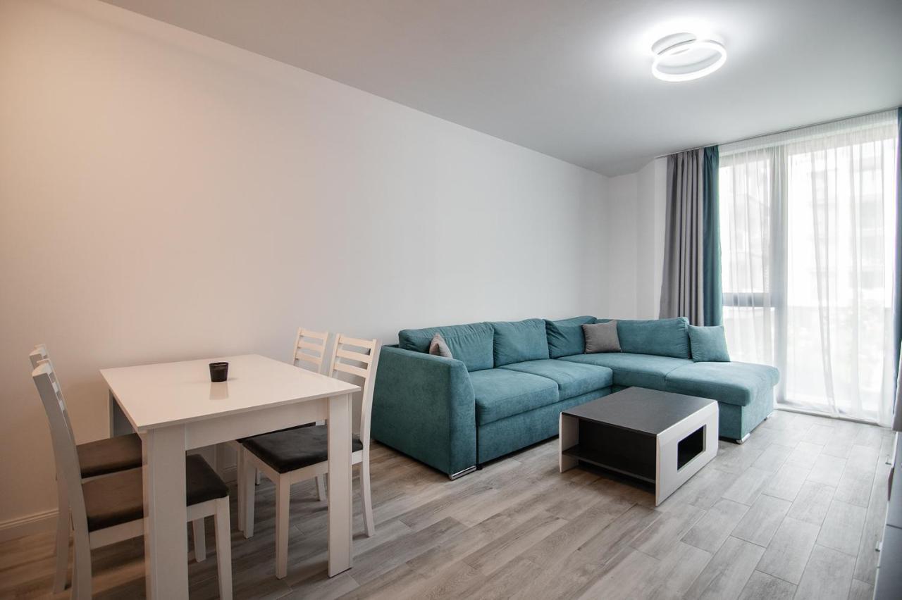 Sea Flats With Parking And Pool In Azur Residence Святые Константин и Елена Экстерьер фото