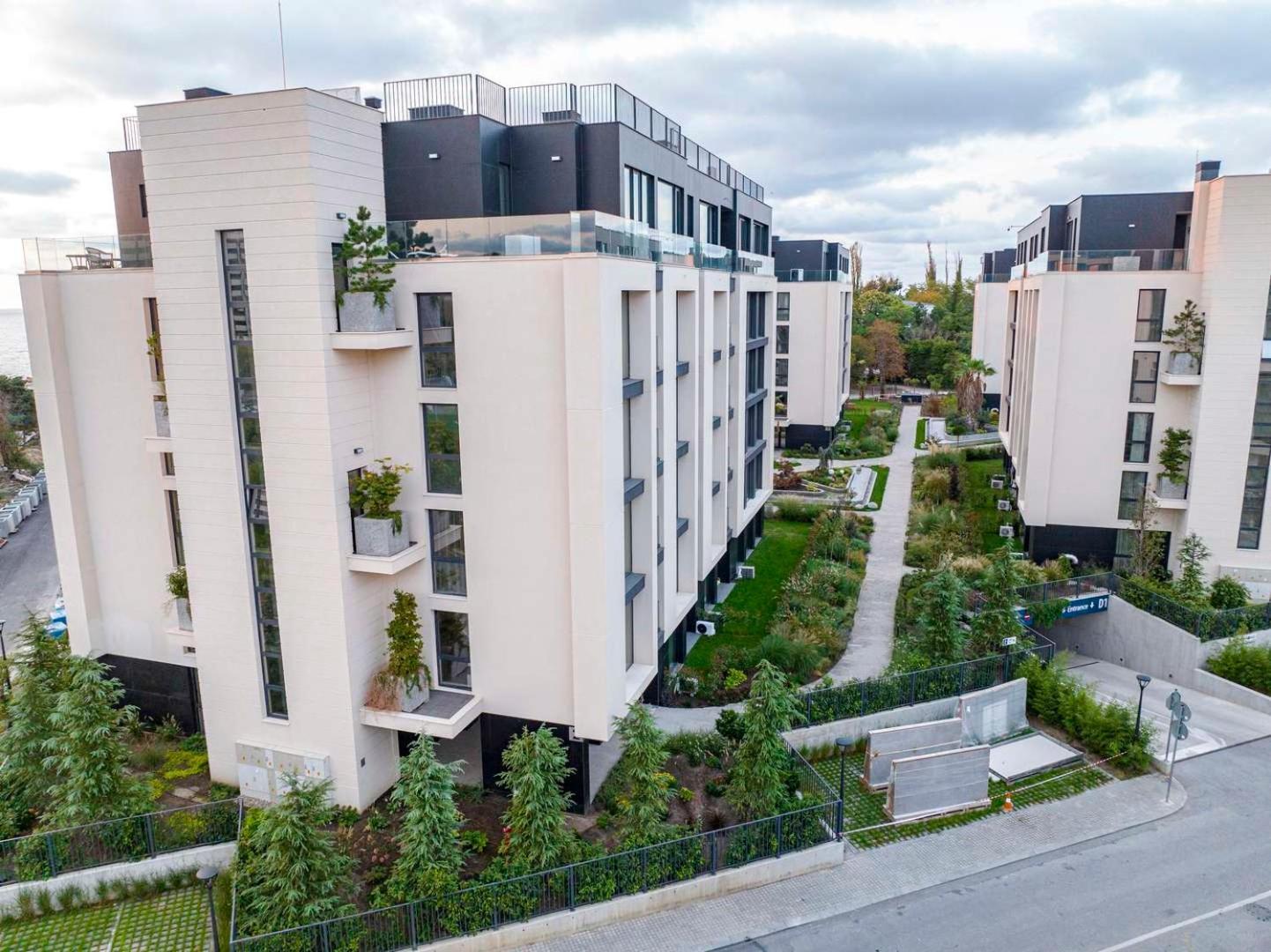 Sea Flats With Parking And Pool In Azur Residence Святые Константин и Елена Экстерьер фото